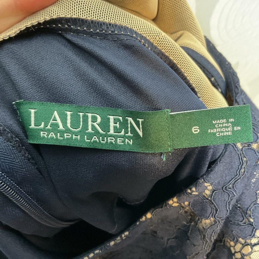 Lauren Ralph Lauren navy lace dress 6 - Picture 9 of 11